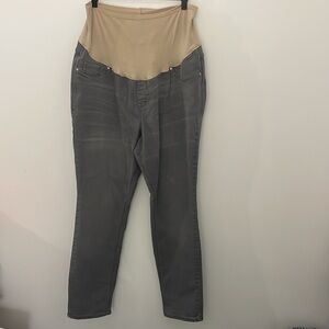 Old Navy Maternity Grey Denim Size 16 Skinny Jeans Full Panel